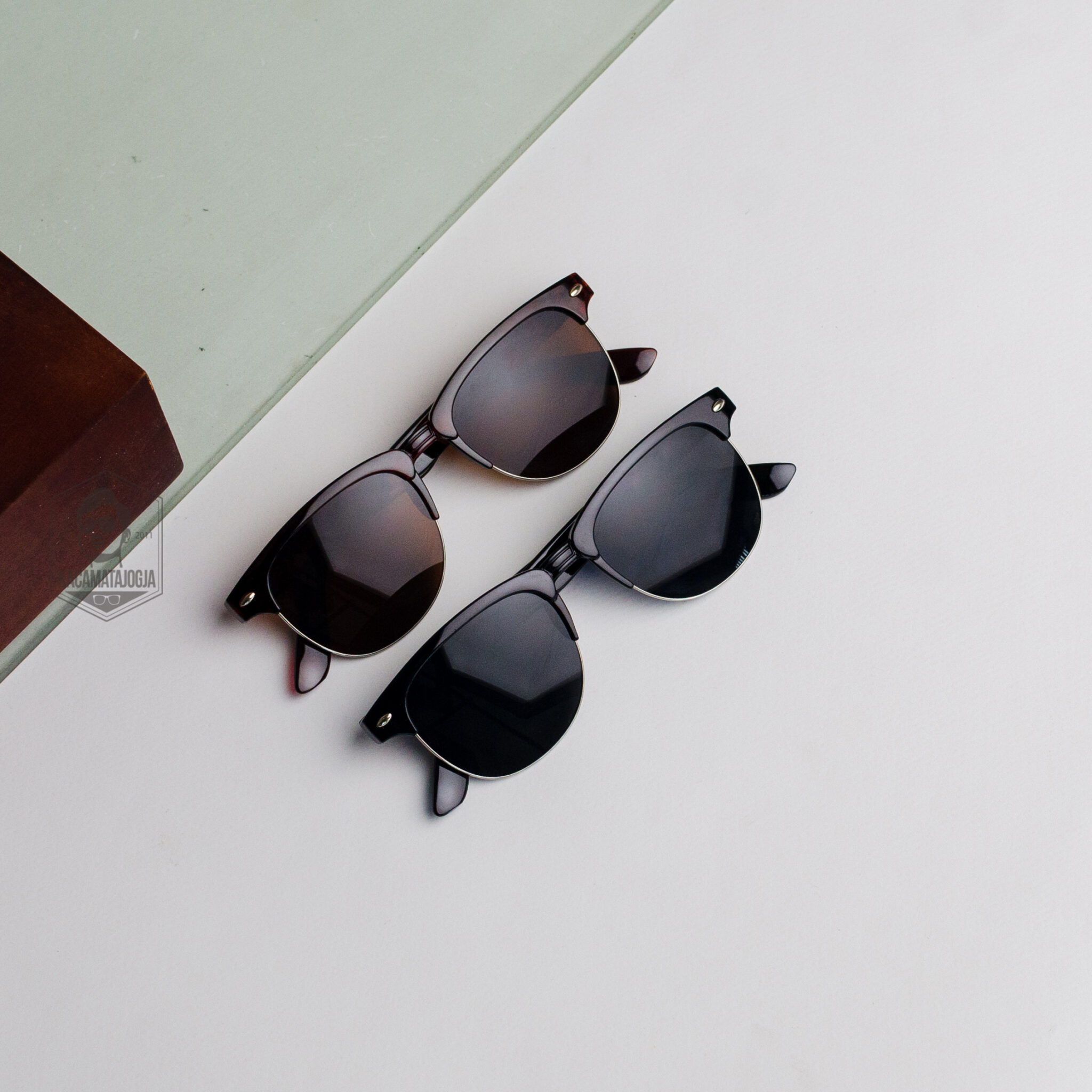 Sunglasses Clubmaster Oval Simple - UC 021 - Image 4